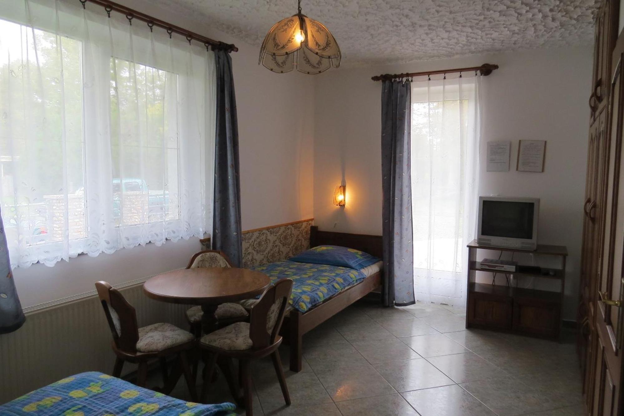 3 Foes Apartman Balatonlelle Kültér fotó